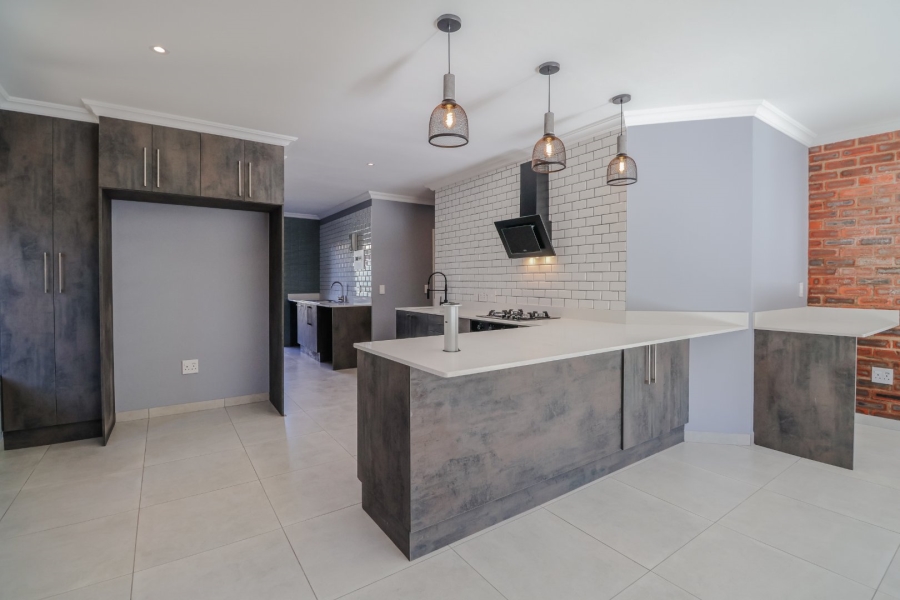 3 Bedroom Property for Sale in Groenvallei Western Cape